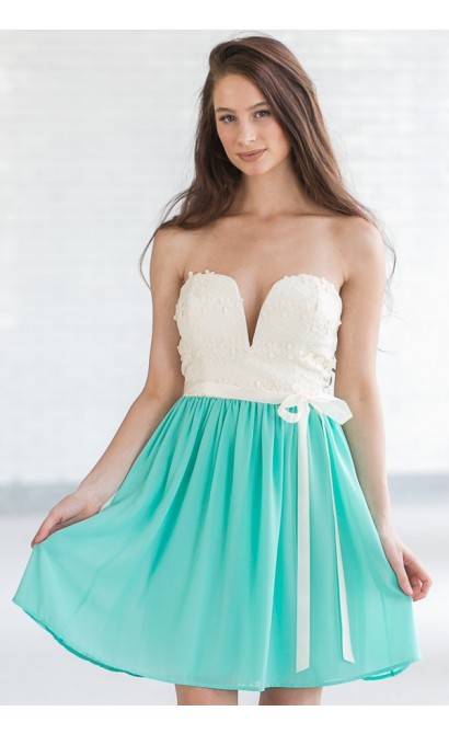 Daydreaming Of You Strapless Dress in Ivory/Jade