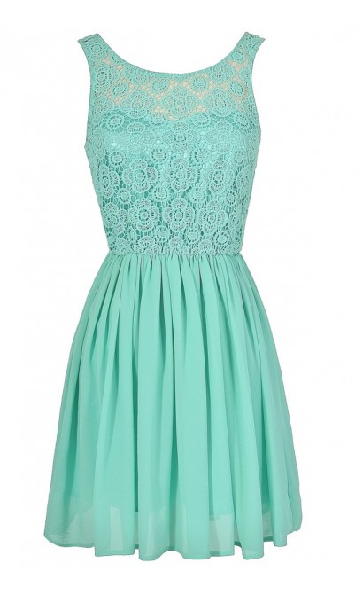 Perrenial Path Lace Dress in Mint