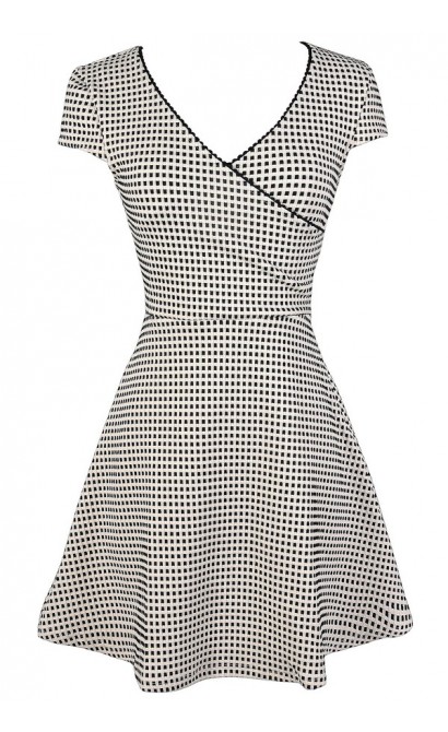 Black and white pattern dress