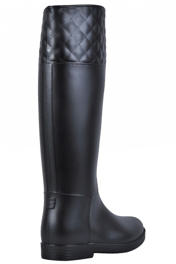 Dirty laundry rain boots top