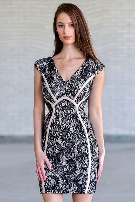 Classy Contrast Fabric Piping Capsleeve Lace Dress in Black Beige