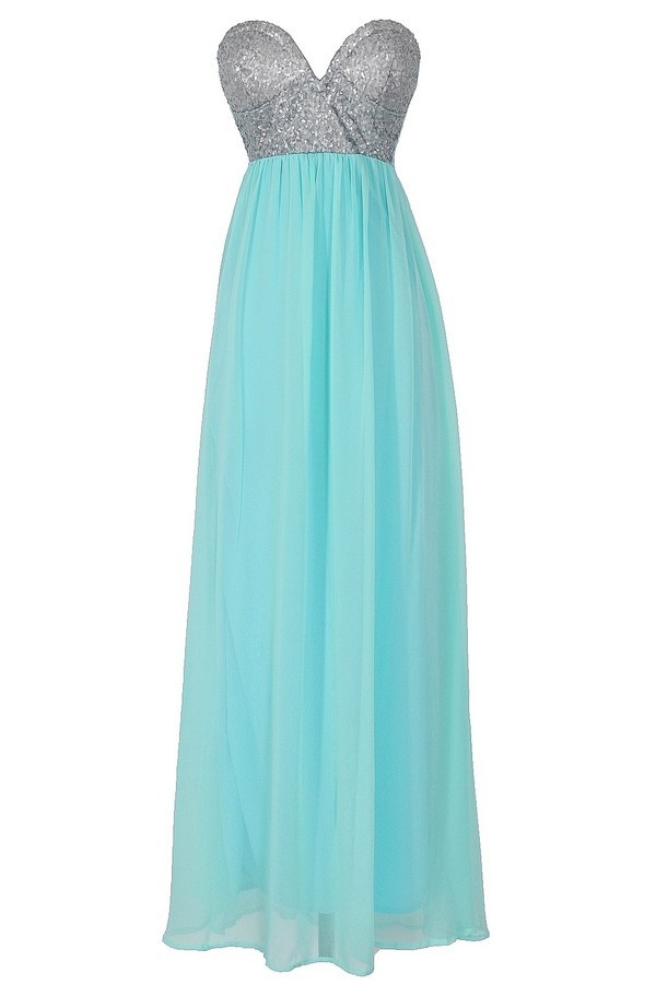 a light blue dress