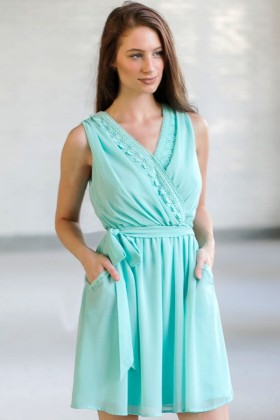 Pocket Full of Sunshine Dress in Mint