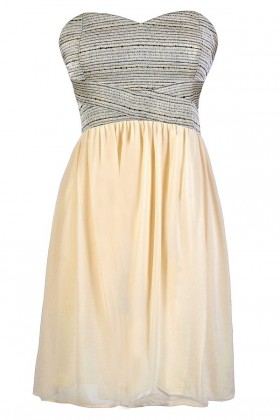 Shine So Bright Textured Strapless Chiffon Dress in Cream