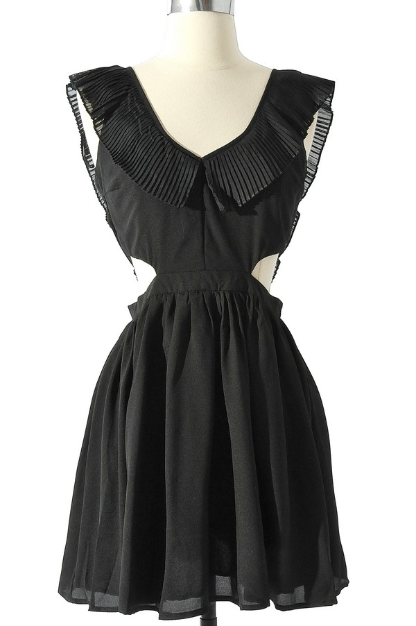 reilly cutout ruffle dress in black